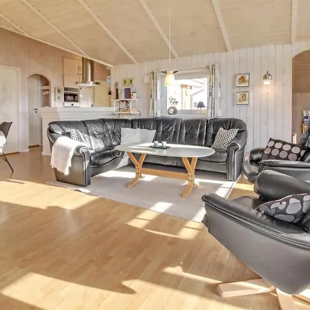 Holiday Aliisa - 400m From The Sea In Western Jutland By Interhome Lakolk